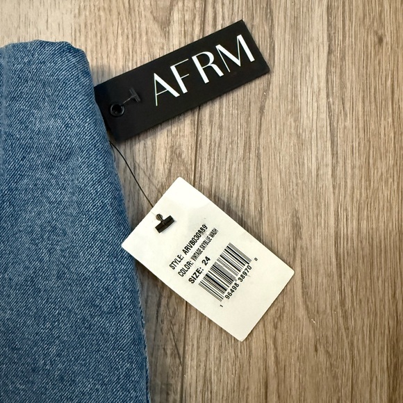 AFRM Madelyn Micro Mini Skort in Vintage
Sky Blue Wash Size:24 NEW with tags - Picture 2 of 6